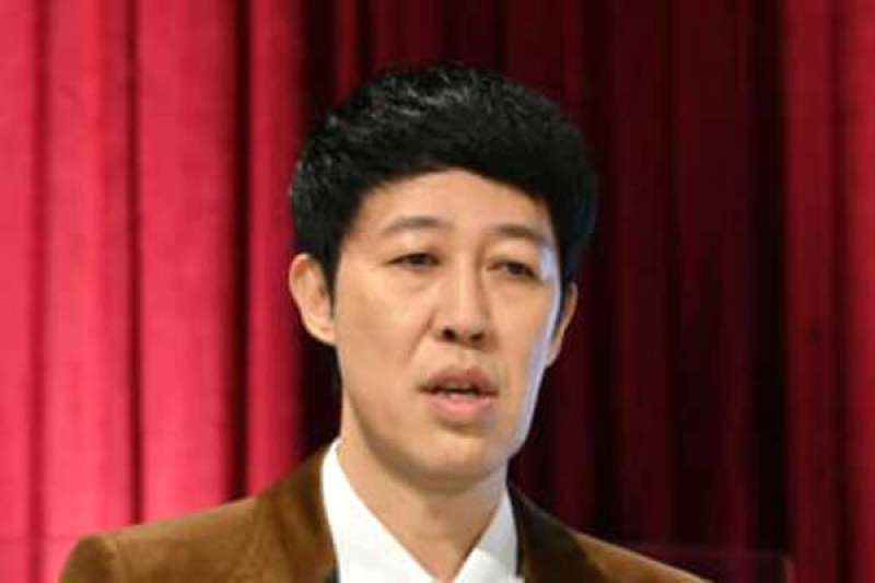 小籔千豊の終活発言で話題の「死ぬほど香典取って」「呪う」とは?