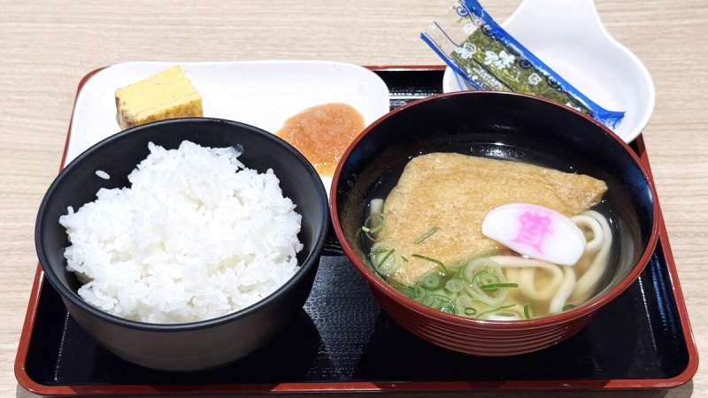 資さんうどん610円モーニング、何がお得?