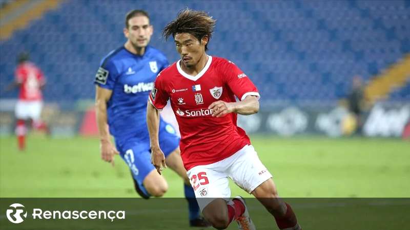 伊東純也、中村敬斗のフランスリーグ活躍は?