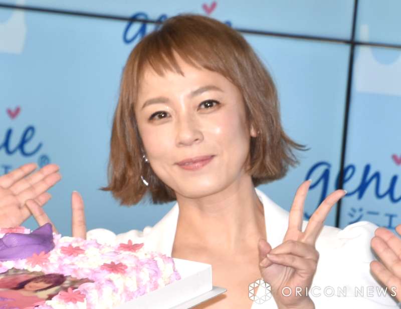 佐藤仁美のバーでのアルバイト、月収559万円超えの真相は?