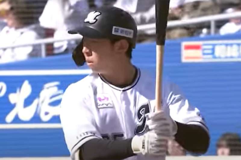 ロッテ19歳天才バッターの芸術的プレーとは?