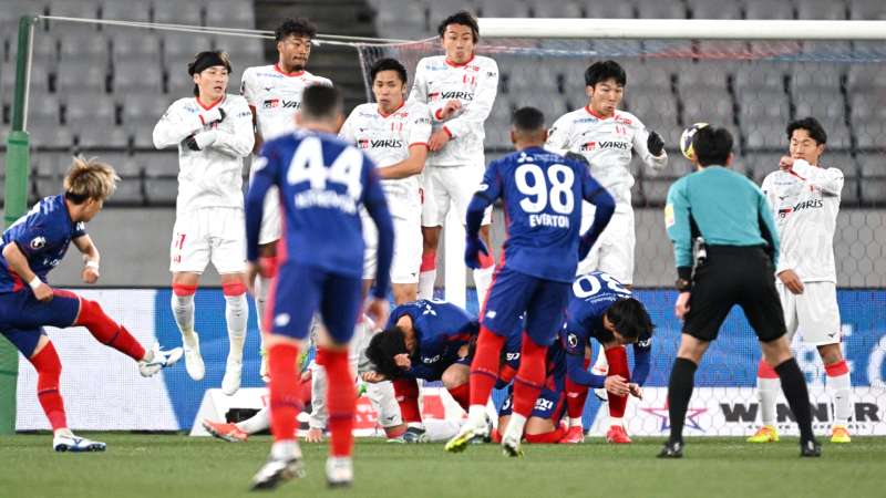 守備的サッカー流行、Jリーグへの影響は?
